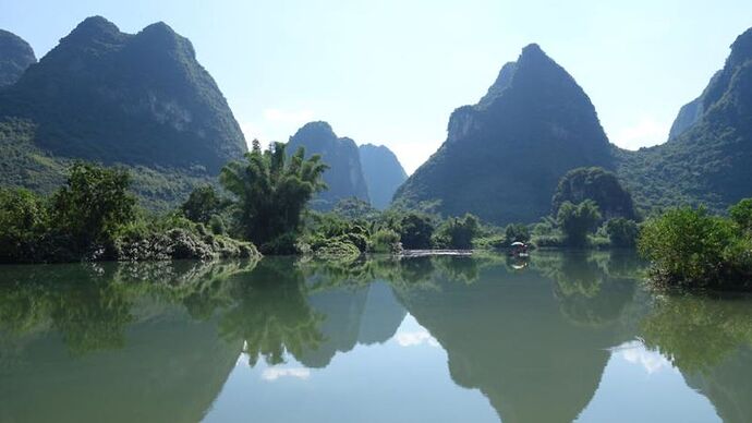Voyage en Chine : Yangshuo – Dazhai – Fenghuang – Dehang – Zhangjiajie – Beijing – Huashan – Chengdu – Shunan zhuhai – Leshan – Emeishan (Première partie) - Meli Voyage en Chine : Yangshuo – Dazhai – Fenghuang – Dehang – Zhangjiajie – Beijing – Huashan – Chengdu – Shunan zhuhai – Leshan – Emeishan (Première partie) - Meli