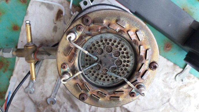 6_electrodes_truma_c3402