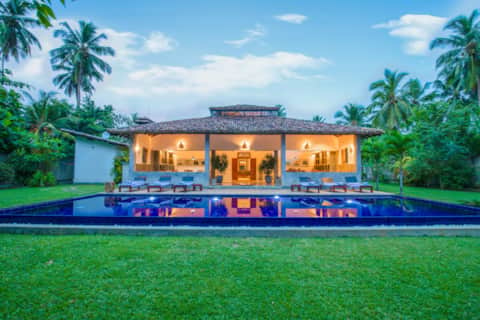 Pearl Bodhi vacation properties. Luxury villas in the South of Sri Lanka with swimming pools.