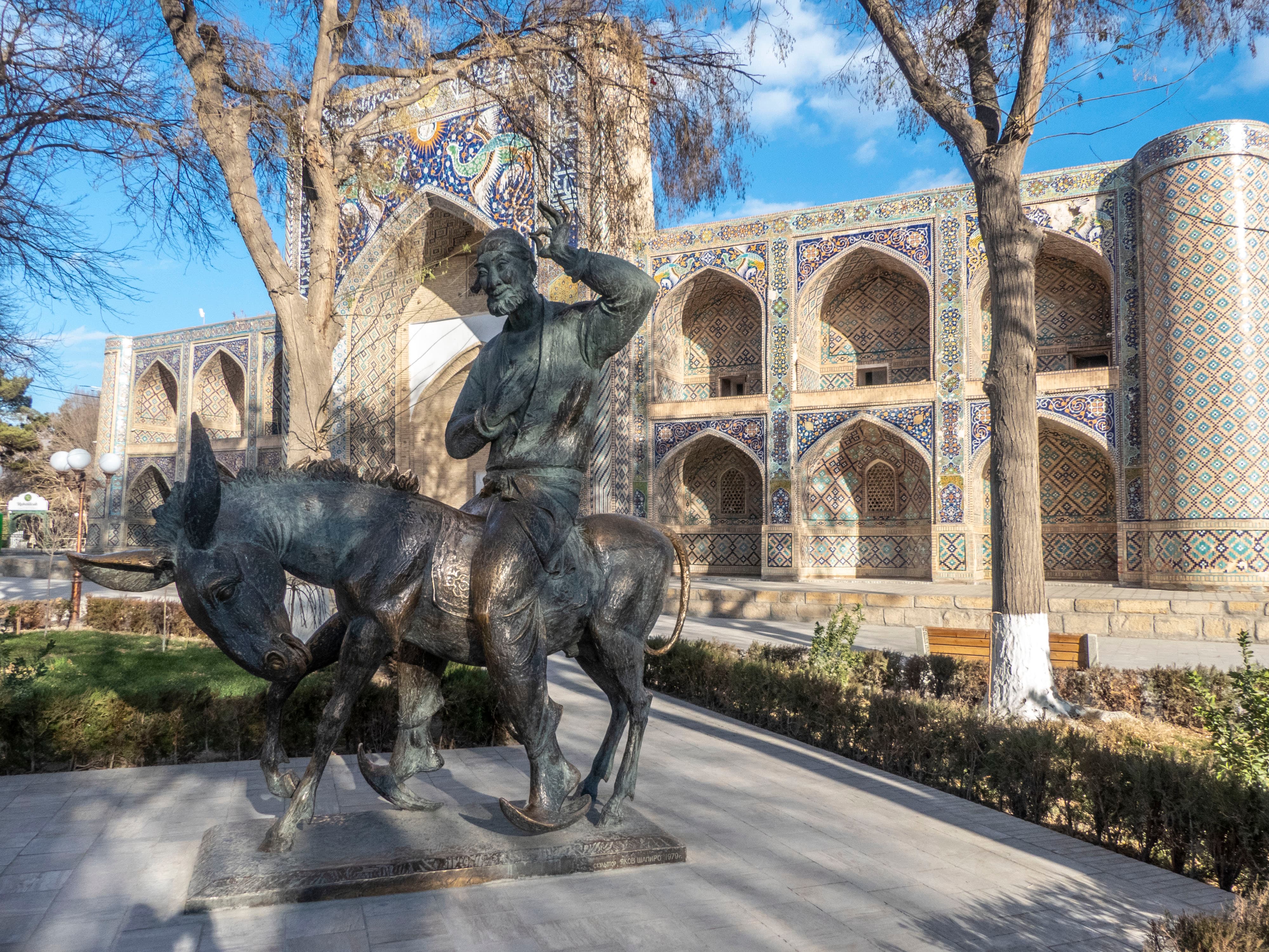 Statue de Nasreddine Khodja