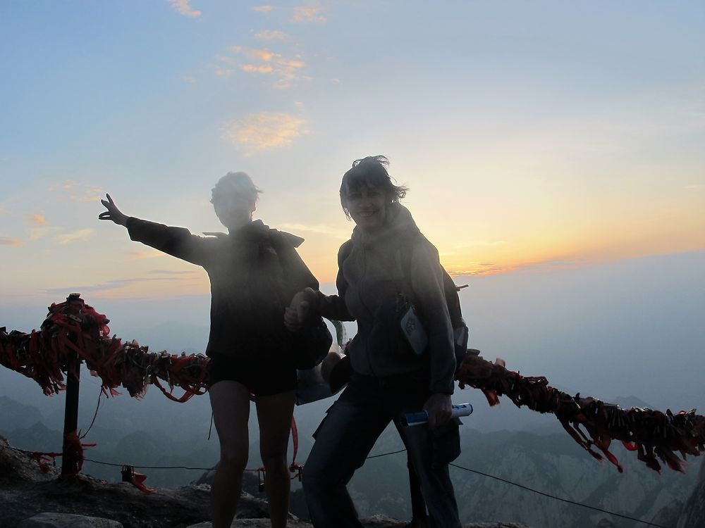 3 semaines au pays du soleil levant. Beijing, la grande muraille sur ses portions de Mutianyu et de Simatai, L’ascension du mont Hua Shan, les cultures en terrasse de Longji, la rivière Li, Hong-Kong, Macao, Shanghai - lebalouder 3 semaines au pays du soleil levant. Beijing, la grande muraille sur ses portions de Mutianyu et de Simatai, L’ascension du mont Hua Shan, les cultures en terrasse de Longji, la rivière Li, Hong-Kong, Macao, Shanghai - lebalouder