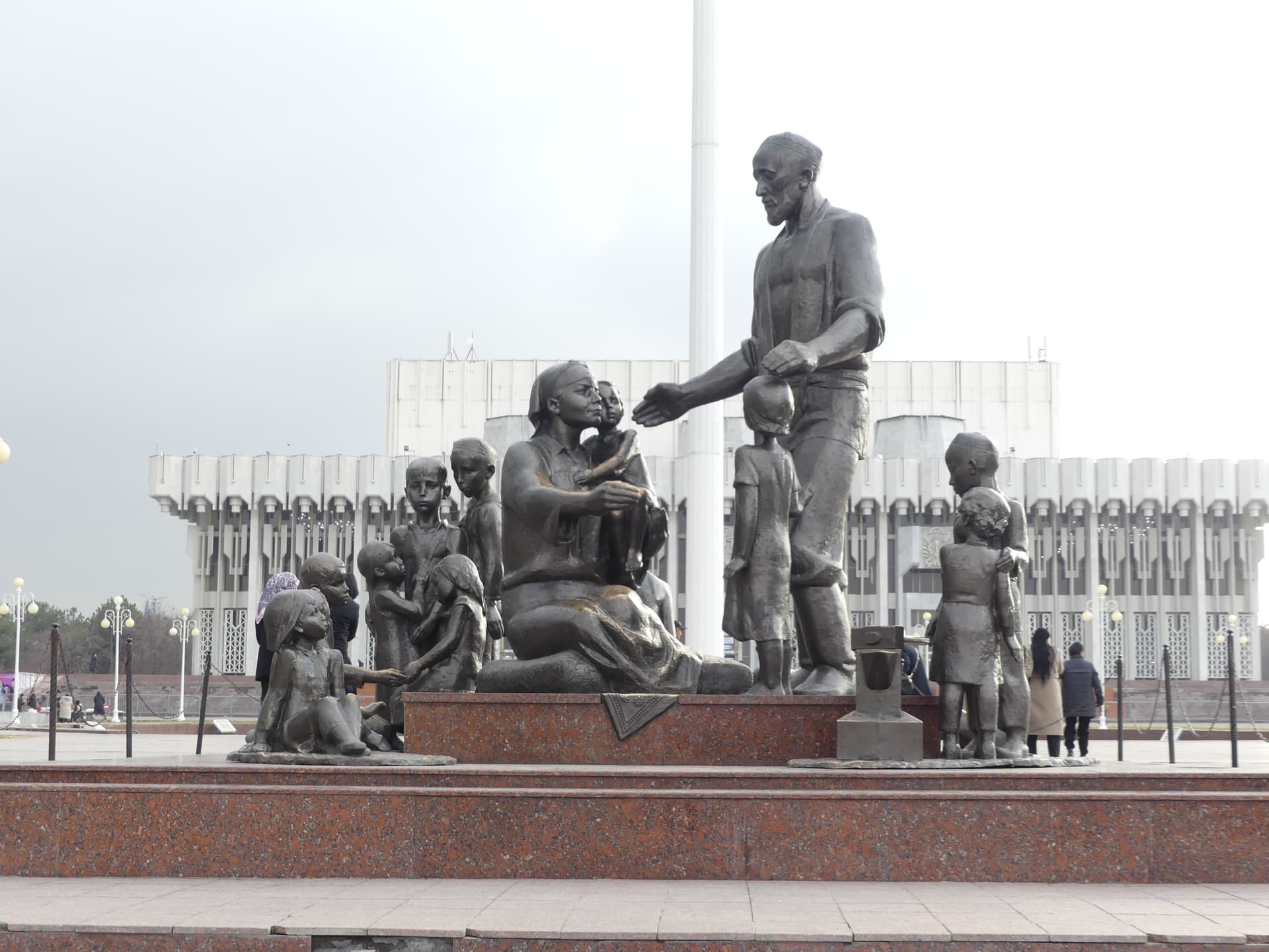 Monument à la famille Shamakhmoudov