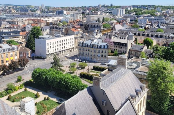 Vue Reims depuis cathedrale