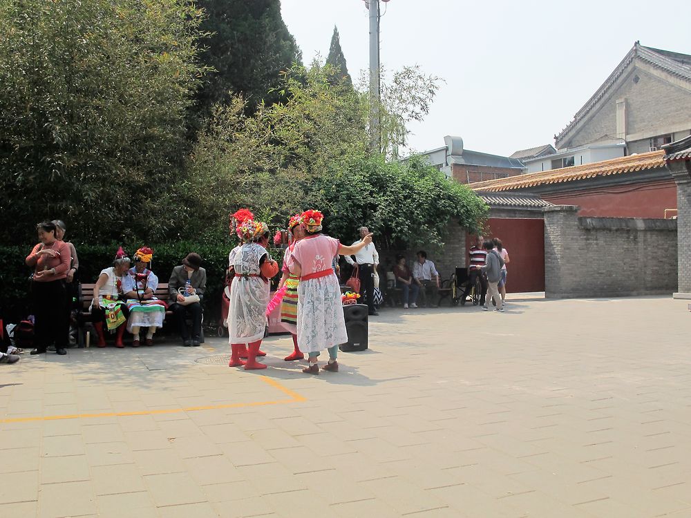 3 semaines au pays du soleil levant. Beijing, la grande muraille sur ses portions de Mutianyu et de Simatai, L’ascension du mont Hua Shan, les cultures en terrasse de Longji, la rivière Li, Hong-Kong, Macao, Shanghai - lebalouder 3 semaines au pays du soleil levant. Beijing, la grande muraille sur ses portions de Mutianyu et de Simatai, L’ascension du mont Hua Shan, les cultures en terrasse de Longji, la rivière Li, Hong-Kong, Macao, Shanghai - lebalouder