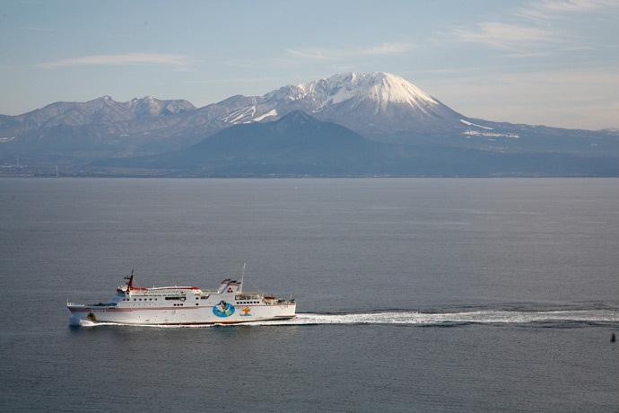 mihonoseki-town-matsue-city-japan-mount-daisen-seen-from-harbour