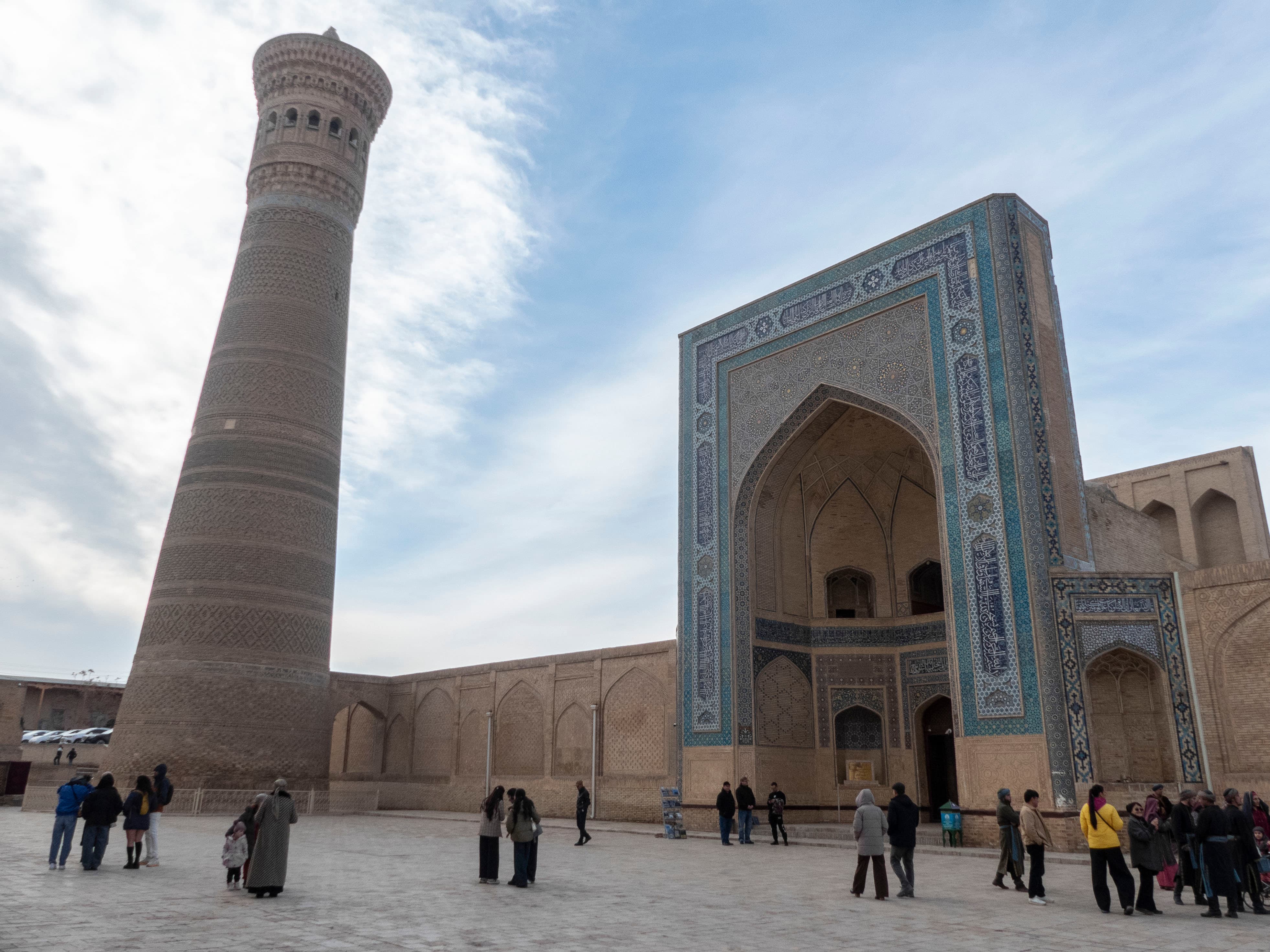 Mosquée et minaret Kalon